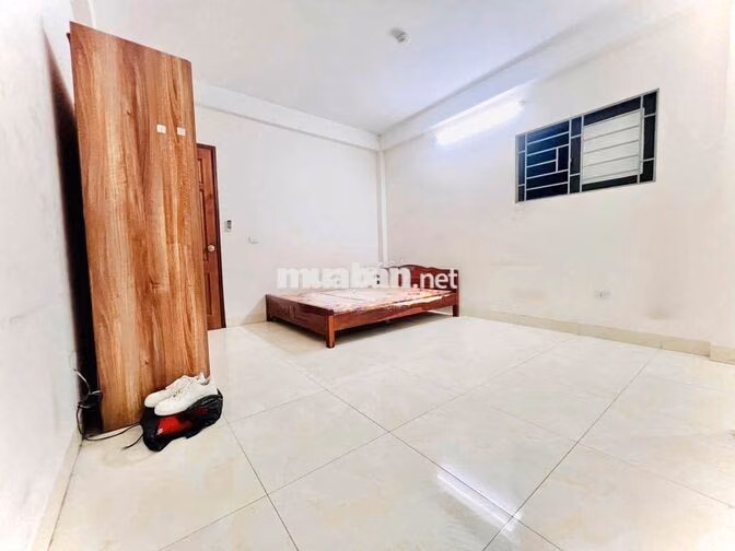 Nhà 5 tầng còn 3-4 Phòng 280 Xã đàn ( thông ngõ chợ khâm thiên )