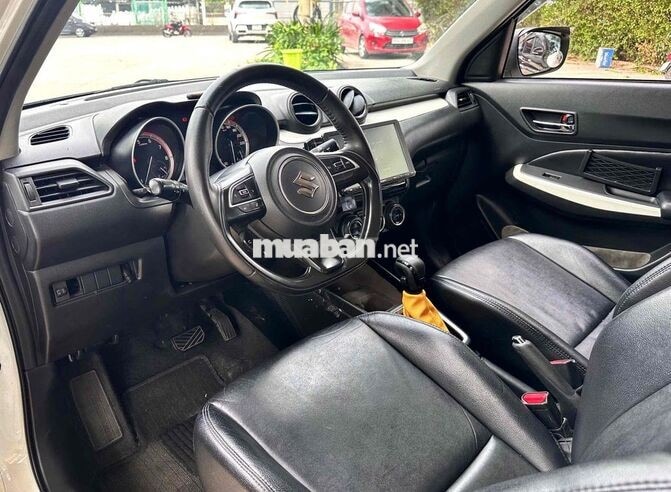 Suzuki Swift 2019 Trắng 50.000 km