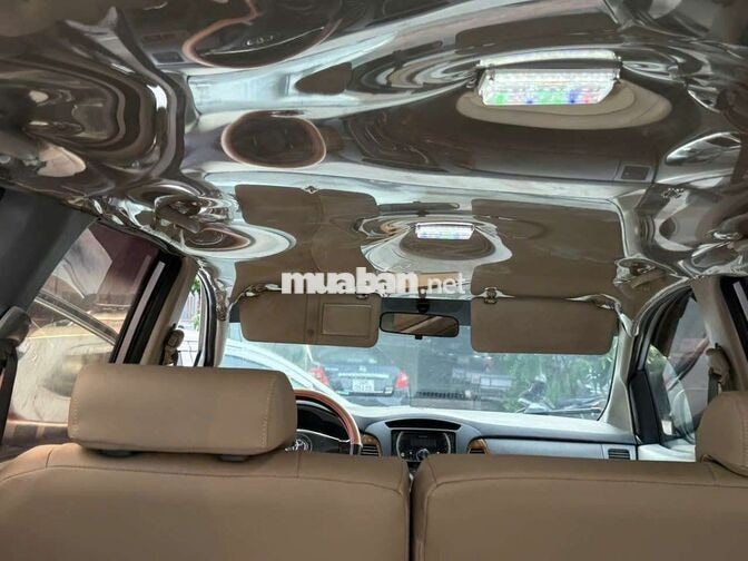 Toyota Innova 2009 Bạc