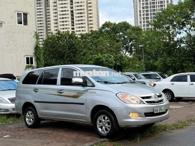 Toyota Innova 2009 Bạc