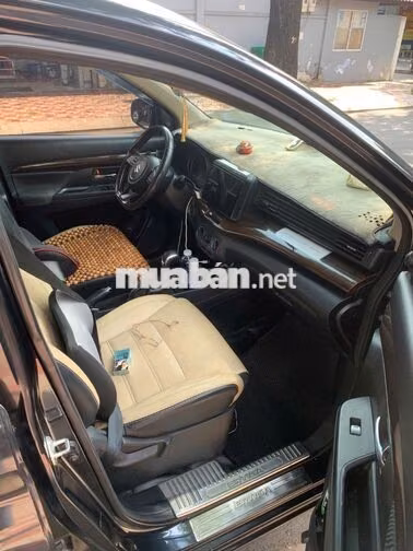 Suzuki Ertiga GLX 4AT 2019 Đen Tự động 4 cấp