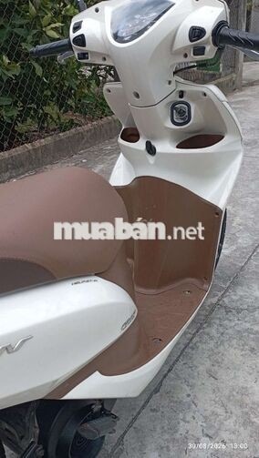 Honda Vision Trắng