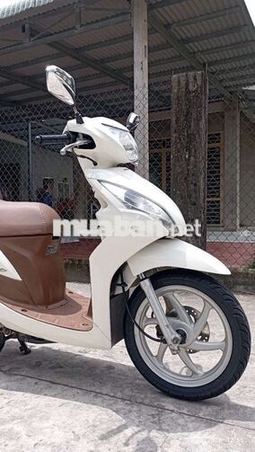 Honda Vision Trắng