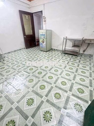PHÒNG CỬA SỐ 4 CÁNH  ,LẦU 1 ,ĐH GIA ĐỊNH ,CVGIA ĐỊNH ,CHỢ TSN ,ĐHCN4