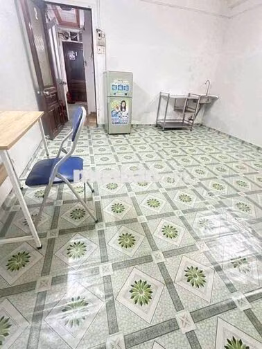 PHÒNG CỬA SỐ 4 CÁNH  ,LẦU 1 ,ĐH GIA ĐỊNH ,CVGIA ĐỊNH ,CHỢ TSN ,ĐHCN4