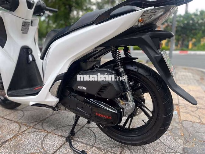 Honda SH 2018 Trắng 33000 km BSTP