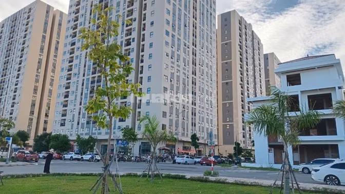 CHO THUÊ NHÀ CẤP 4, MT KINH DOANH CHUNG CƯ BẦU TRÀM