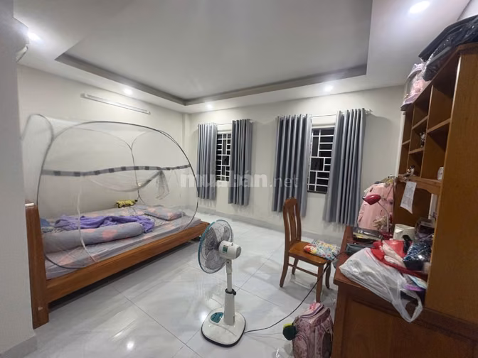 Bán nhà kinh doanh đường lớn an ninh