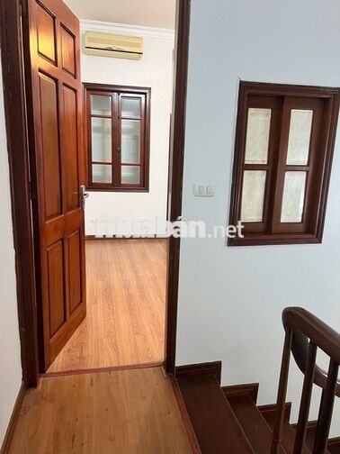 Cho thuê nhà Nguyễn Chí Thanh 50m2, 4 ngủ đầy đủ nội thất chỉ 18 triệu