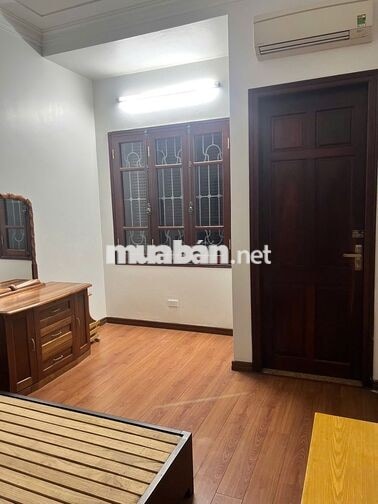 Cho thuê nhà Nguyễn Chí Thanh 50m2, 4 ngủ đầy đủ nội thất chỉ 18 triệu