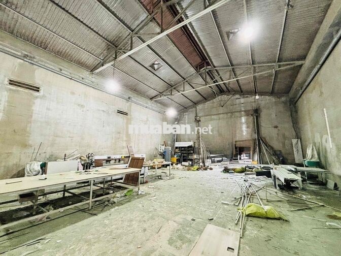 KHO, XƯỞNG - SAU CHỢ PHẠM NGŨ LÃO - CÁCH VÀI ĐAI 10/3 CHỈ 300m