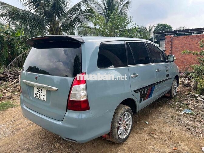 Toyota Innova 2008 Xám 8 chỗ