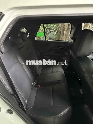 Toyota Yaris Cross 2023 Trắng 5 chỗ 38698 km