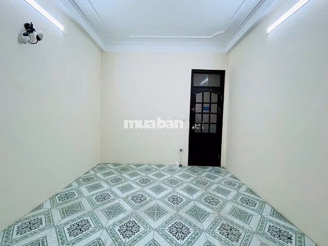 Cho thuê nhà dài hạn ưu tiên làm văn phòng, công ty, hộ gia đình