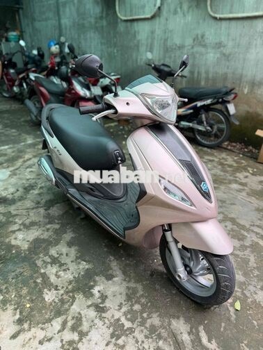 Piaggio Fly Nhập khẩu màu Hồng
