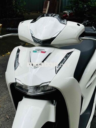 Honda SH 160i 2026 Trắng đen xe lướt 9 chủ