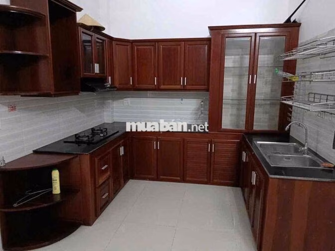 Cho thuê nhà 1 trệt 2 lầu KDC Hưng Phú 1