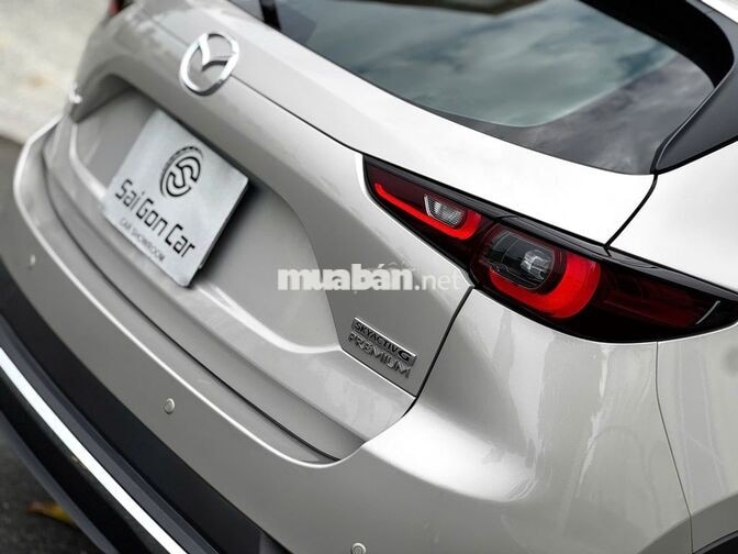 Mazda CX-5 Premium Active Xám bạc xi măng 8.000 km