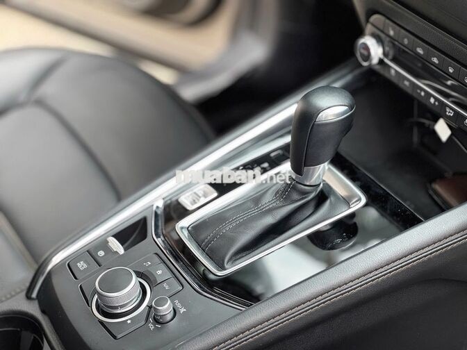 Mazda CX-5 Premium Active Xám bạc xi măng 8.000 km