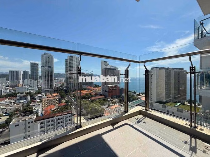 Cho thuê căn goc TUI BLUE (ARIYANA BUILDING) - TTTP Nha Trang