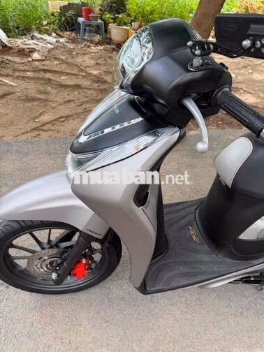 Honda SH Mode đk 2024 odo 3000 km chính chủ ký