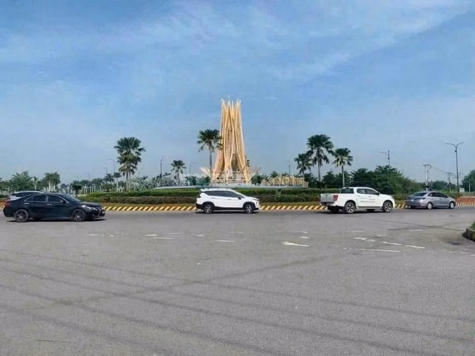 Bán đất góc - nơi ở kinh doanh hái ra tiền tại KDC Nam Long - Bến lức