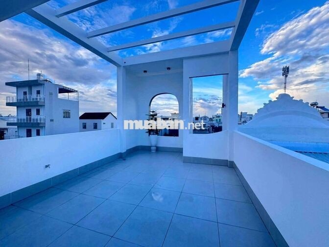 NHÀ TRỆT LẦU CAO CẤP - HẺM 162 PHẠM NGŨ LÃO