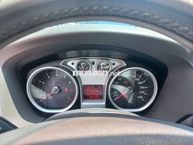 Ford Focus Ghia 2011 Tự động Xăng 84.000 km