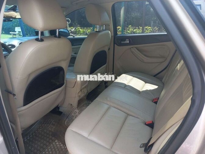Ford Focus Ghia 2011 Tự động Xăng 84.000 km