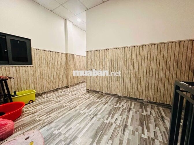 Nhà 2 Tầng 90m2 Hẻm Xe Tải Tô Ngọc Vân Tam Bình 5.65 Tỷ SHR

