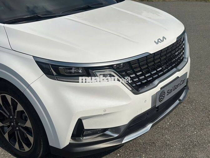 Kia Carnival Signature 2023 Trắng 24.000km