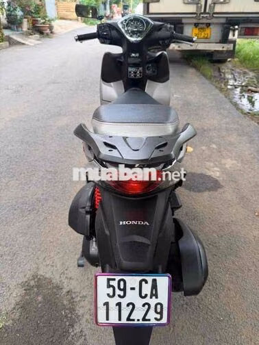 Honda SH Mode đk 2024 odo 3000 km chính chủ ký