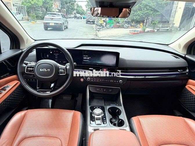 Kia Carnival Signature 2025 Xanh rêu 30000 km