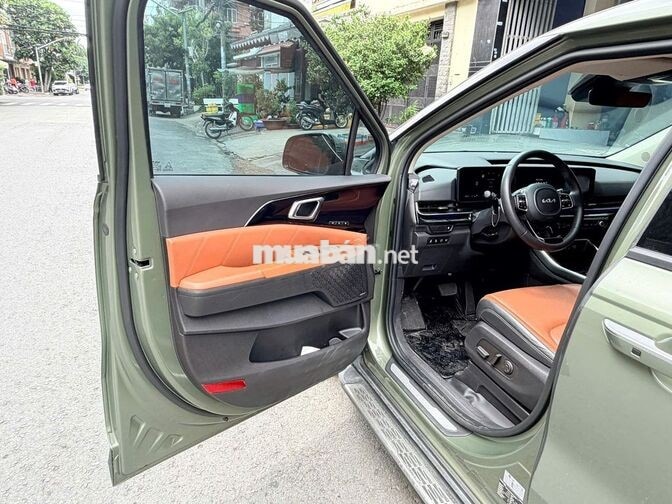 Kia Carnival Signature 2025 Xanh rêu 30000 km