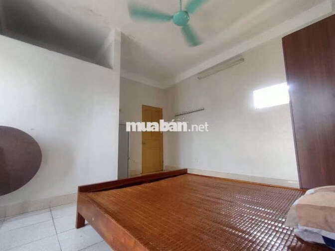 CHO THUÊ PHÒNG TRỌ 22M² NGÕ 101 PHỐ ĐÀO TẤN SÁT CẠNH CÔNG VIÊN THỦ LỆ