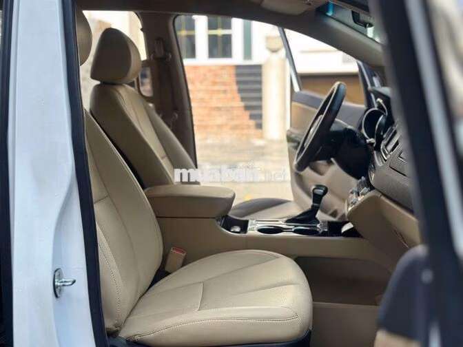 KIA Sedona DATH 2021 Trắng 7 chỗ Tự động 90.000 km