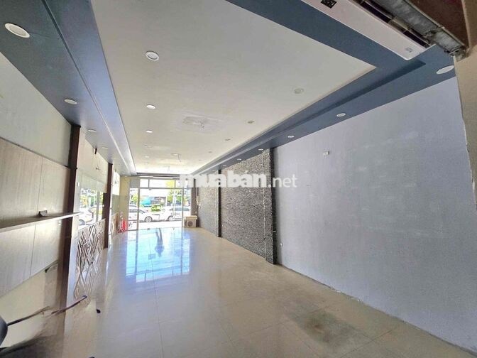 CHO THUÊ NHÀ 3 TẦNG MẶT TIỀN : PHẠM VĂN ĐỒNG , SƠN TRÀ - 50 TRIỆU