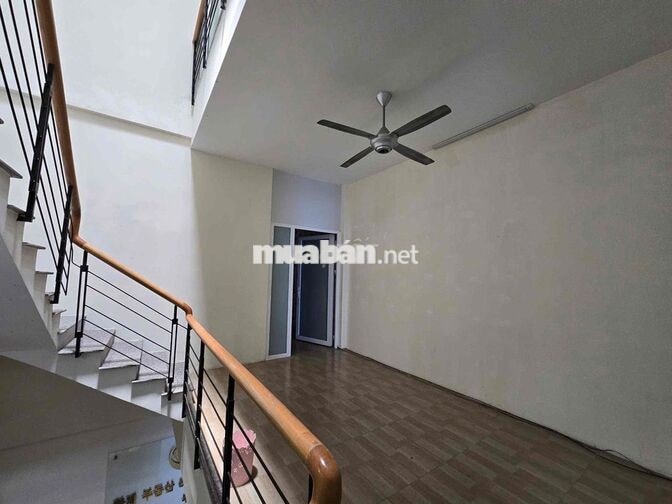 CHO THUÊ NHÀ 3 TẦNG MẶT TIỀN : PHẠM VĂN ĐỒNG , SƠN TRÀ - 50 TRIỆU