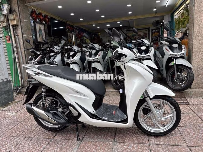 Honda SH 125i 2024 Trắng 4.050 km BSTP Chính Chủ