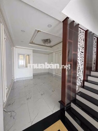 Nhà liền kề khu an ninh 位于安全社区的联排别墅