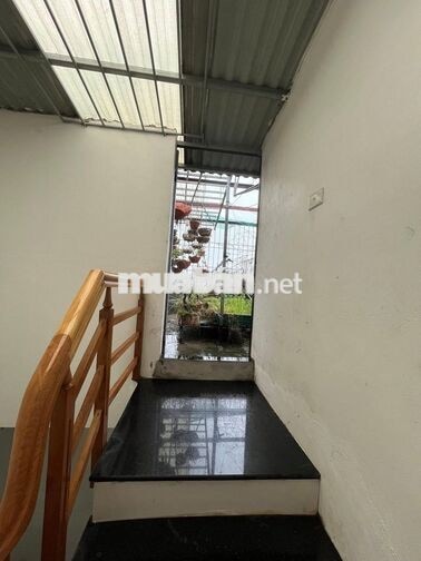 Cho thuê nhà Hoàng Hoa Thám 40m2- 5 tầng dân xây - vị trí đẹp chỉ 16tr