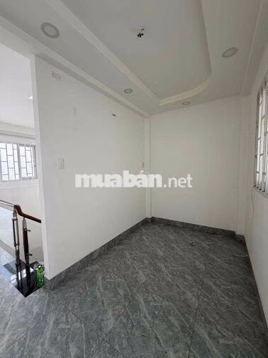 Nhà liền kề khu an ninh 位于安全社区的联排别墅