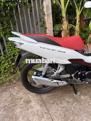 Wave thái 125i/2023 đi 1.639 km 9 chủ ký 