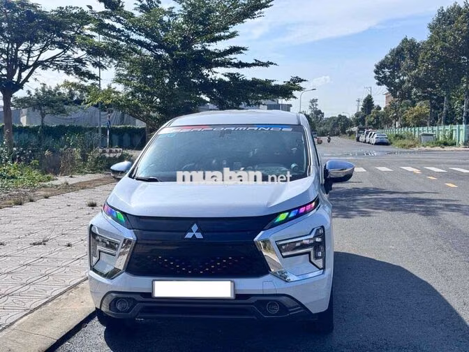 Mitsubishi Expander Premium 2024 Trắng 4 vạn