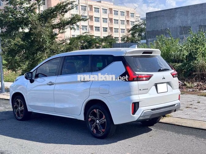 Mitsubishi Expander Premium 2024 Trắng 4 vạn
