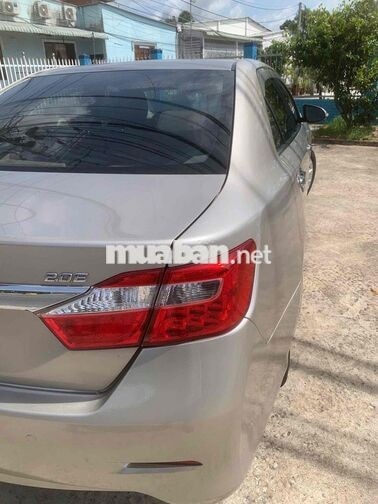 Toyota Camry 2.0E 2014