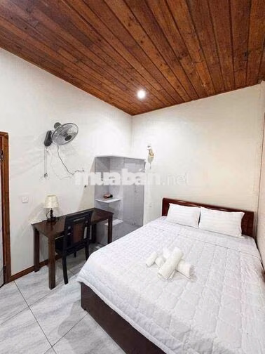 Nhà nguyên căn 90m², sân vườn, đầy đủ nội thất.