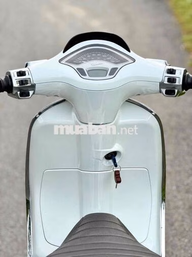 Piaggio Vespa Sprint 125c 2015 Trắng Đen.Siêu Keng