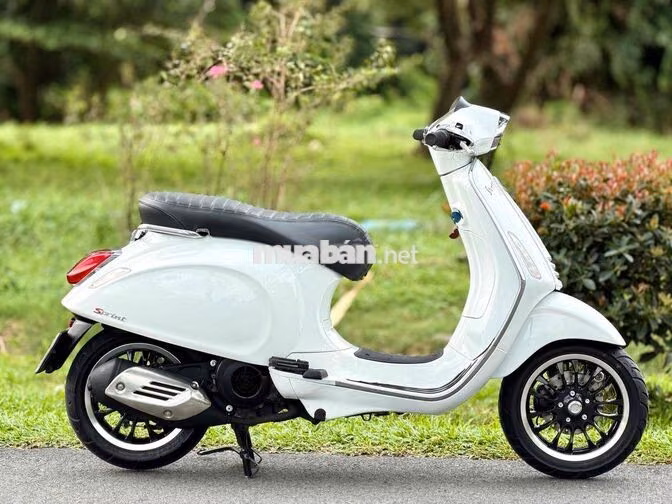 Piaggio Vespa Sprint 125c 2015 Trắng Đen.Siêu Keng