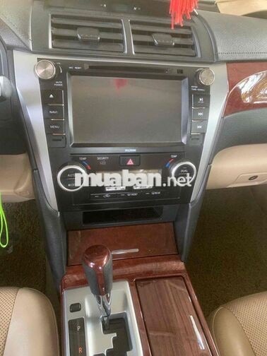 Toyota Camry 2.0E 2014